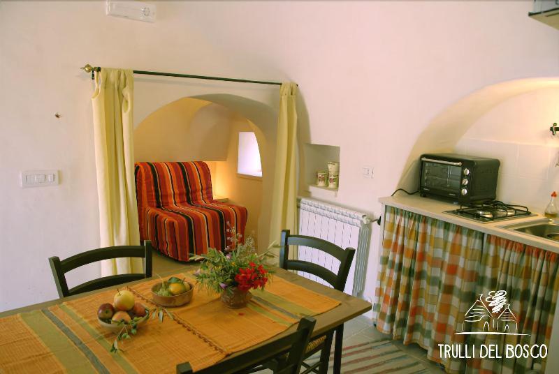 مبيت وإفطار ألبيروبيللو Trulli Del Bosco المظهر الخارجي الصورة